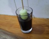 Foto langkah ke 2 dari resep Es Lilin Alpukat Celup Coklat.