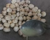 A picture of step 2 of Ghee Roasted Makhana.