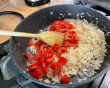 Une image de l'étape 13 de Risotto aux asperges, tomates, mont d’or et jambon croustillant.