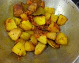 A picture of step 3 of Kumro Potoler Chokka (Bengali Style veg sabzi).
