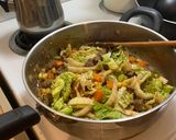 Foto langkah ke 2 dari resep Nasi Goreng Sapi with Veggies 🌶🌽.