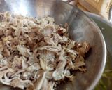 A picture of step 15 of Schezwan Soup.