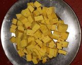 A picture of step 3 of बेसनी कढ़ाही मटर पनीर.