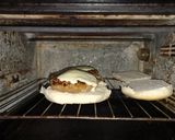 Foto del paso 4 de la receta: Hamburguesas caseras con queso, lechuga y tomate