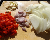 Foto del paso 1 de la receta: Carne guisada con batata, berenjena y castañas
