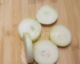 Foto langkah ke 2 dari resep Crispy Onion Rings Eggless Berlapis Bread Crumbs atau Tepung.