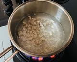 Hình bước làm 2 của món Canh Mướp Nấu Hẹ Thịt Bằm