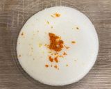 Foto del paso 1 de la receta Bizcocho de yogur y naranja con chispas de chocolate en freidora de aire
