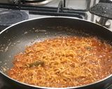 A picture of step 6 of Burnt chilli garlic Maggi.