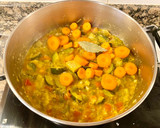 Foto del paso 6 de la receta: Pollo en salsa con pimiento y calabacín