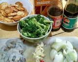 Foto langkah ke 1 dari resep Tofu siram brokoli udang .