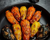 Foto del paso 2 de la receta: 🎃 PAPRIKAS RELLENAS, VERSIÓN Halloween 🎃