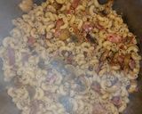 A picture of step 10 of Bacon Mushroom Pasta.