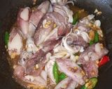 Foto langkah ke 3 dari resep Cumi Saus Mentega.