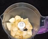 A picture of step 2 of Apple Milkshake.