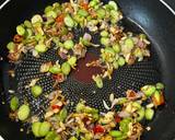 Foto langkah ke 2 dari resep Nasi Goreng Pete (ebi sangrai).