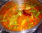 A picture of step 6 of Kathiyavadi chicken curry.