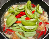 Foto langkah ke 3 dari resep Asem Asem Buncis Ayam.