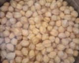 A picture of step 1 of Chana masala (no onion no garlic).