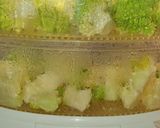 Foto del paso 1 de la receta: Coliflor romanesco gratinado con bechamel de anchoas y algo más!