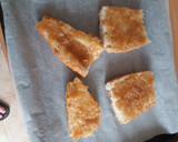 Foto del paso 1 de la receta: Tostas de chicharrones y queso