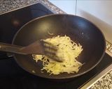 A picture of step 2 of Fig Omelet.