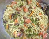A picture of step 5 of Noodles Omelette.