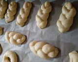 Foto langkah ke 5 dari resep Donat super lembut.