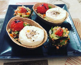 Foto del paso 10 de la receta: Barquitas integrales con ensalada y huevo poché en Lékué