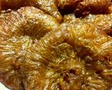 Foto langkah ke 5 dari resep Kue cucur empuk bersarang.