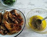 A picture of step 6 of Grilled Oyster Mushrooms with Lemon-Olive Oil and Herbs 🍄🍄.