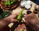 Foto del paso 4 de la receta: Chiles de agua rellenos de picadillo de pollo
