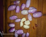 Foto del paso 1 de la receta: Espaguetis con champiñones, ajos, cayena y alcaparras