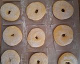 Foto langkah ke 6 dari resep Donat Rumahan.