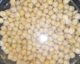 A picture of step 1 of Yoghurt Chickpea Potatoes.