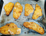 Foto del paso 6 de la receta: Merluzas rebozadas con pan rallado al pimentón...y tortitas 😋