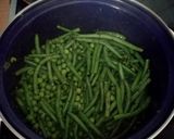 Rozmaringos "zöldmártás" ropogós csirkemellel rizskörettel recept fázis 2 fotója