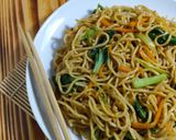 Foto langkah ke 7 dari resep Mie Goreng Sederhana.