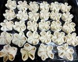 小花造型芋泥蝦煎餃✿祝大家新春花開富貴的食譜步驟4照片