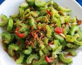 Foto langkah ke 4 dari resep Tumis pare.