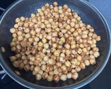 A picture of step 3 of Crispy chickpeas.