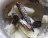 A picture of step 2 of Raw Mango Chutne Manga Chamanthi.