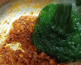 A picture of step 4 of Resto style palak paneer.