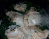 Foto langkah ke 4 dari resep Pangsit udang kuah ala LK.
