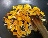 A picture of step 3 of Roasted pumpkin soup.
