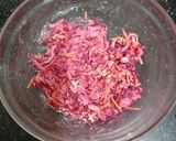 A picture of step 1 of Beetroot - Carrot Lachcha Pakora.