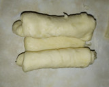 Foto del paso 4 de la receta: Pan con grasa o cuernitos en panetera