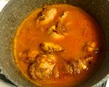 A picture of step 4 of Chicken Vindaloo.