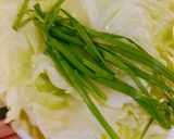 Hình bước làm 1 của món Canh bắp cải cuộn thịt