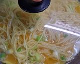 Foto langkah ke 4 dari resep Omelet Spaghetti.